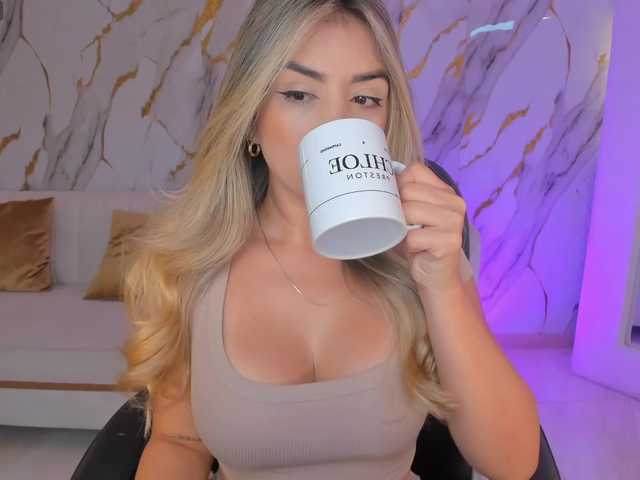 ChloePreston's BongaCams show and profile