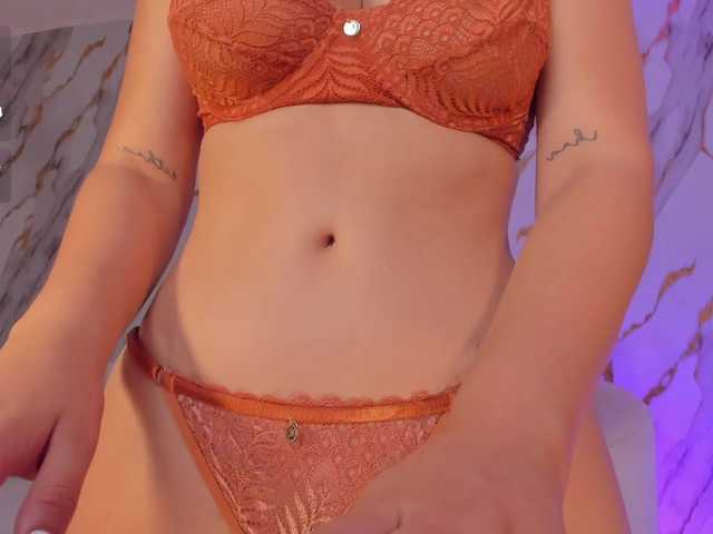 ChloePreston's BongaCams show and profile