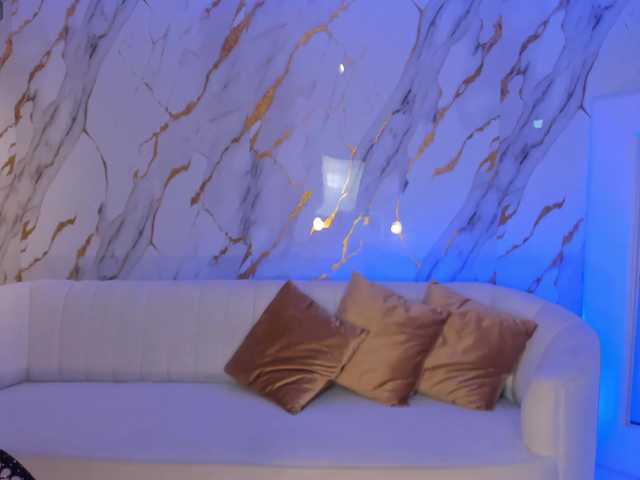 chloepreston cam belle