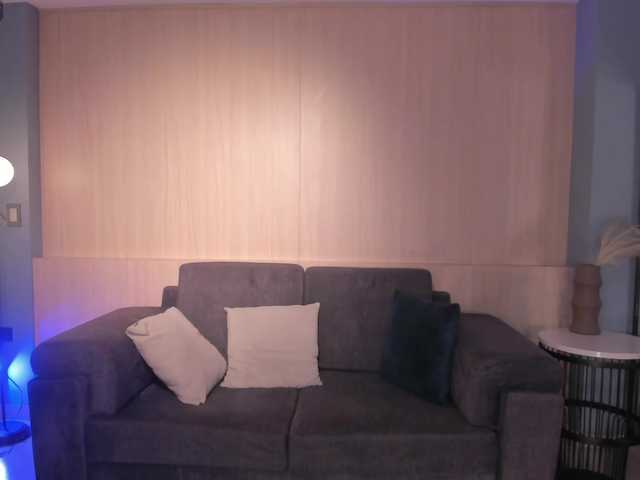 ChloePreston's BongaCams show and profile