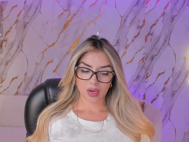 ChloePreston's BongaCams show and profile