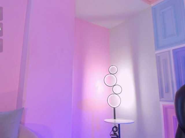 ChloePreston's BongaCams show and profile