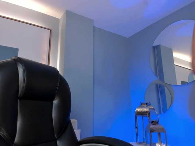 ChloePreston's BongaCams show and profile