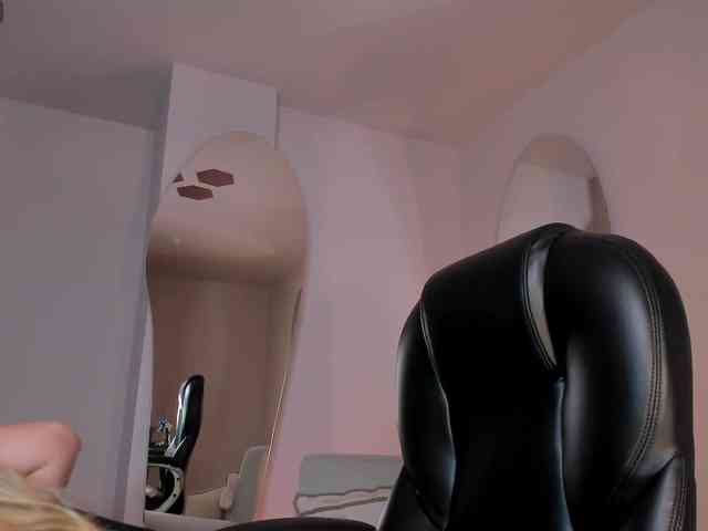 ChloePreston Live Webcam on BongaCams