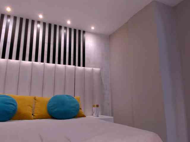 SamanthaConnor webcam