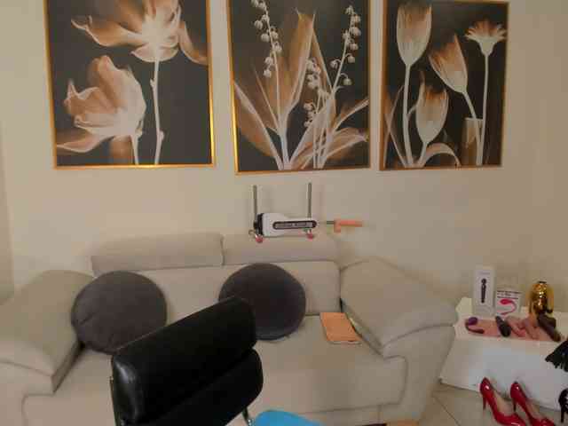 IvannaRussell webcam