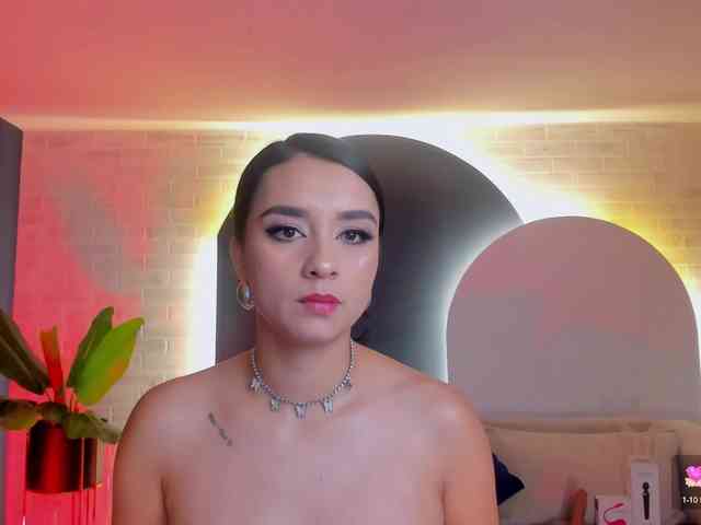 IvannaRussell webcam