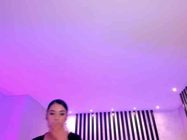 IvannaRussell webcam