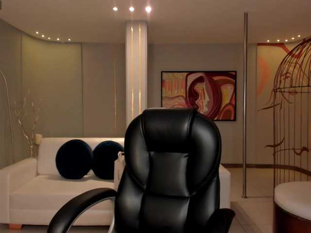 LexieWayne's BongaCams show and profile