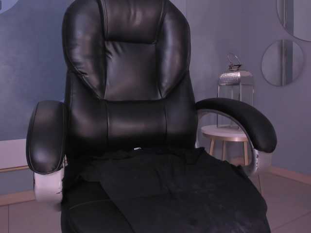 LexieWayne's BongaCams show and profile