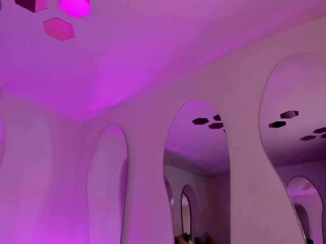 LexieWayne's BongaCams show and profile