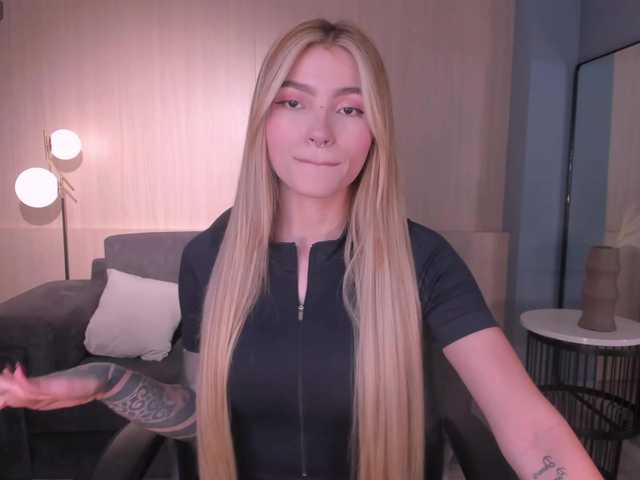 LexieWayne's BongaCams show and profile