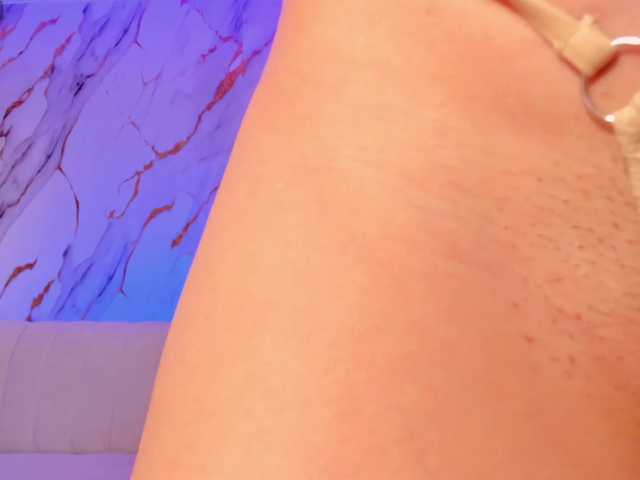 LexieWayne's BongaCams show and profile