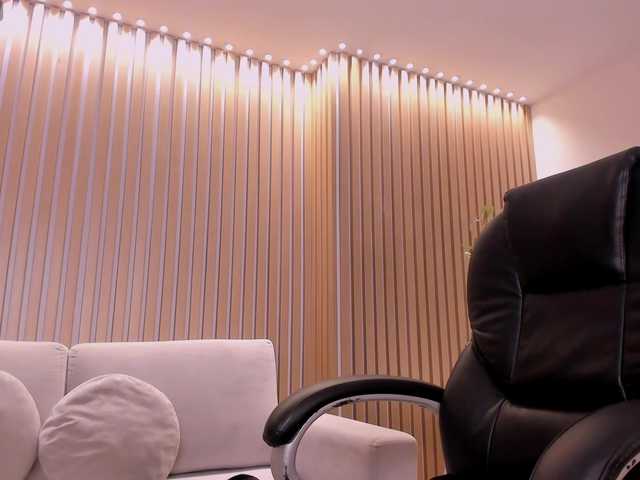 LexieWayne's BongaCams show and profile