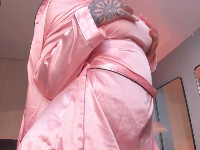 LexieWayne's BongaCams show and profile