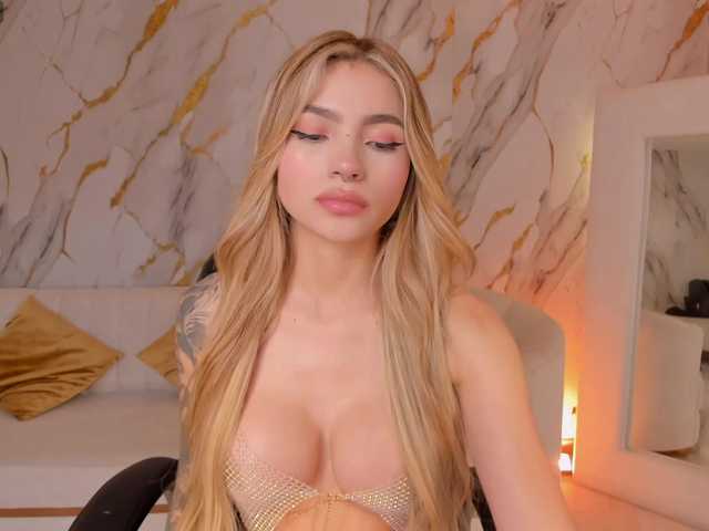 LexieWayne's BongaCams show and profile