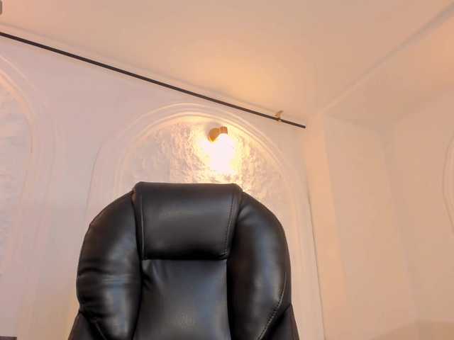 LexieWayne's BongaCams show and profile