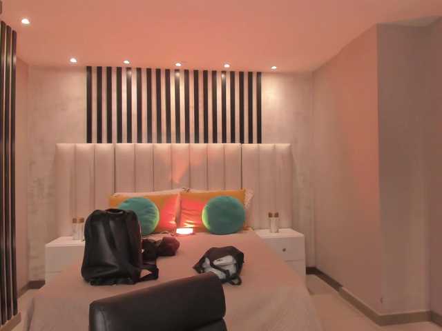 LexieWayne's BongaCams show and profile