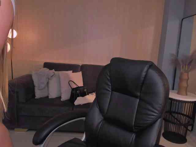 LexieWayne webcam