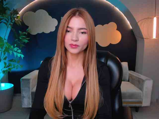 LexieWayne webcam