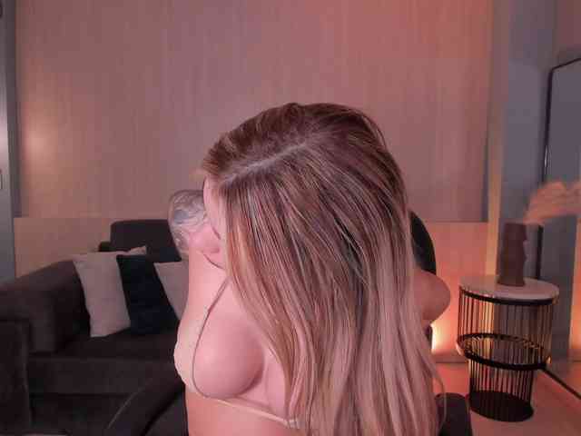 LexieWayne Live Webcam on BongaCams