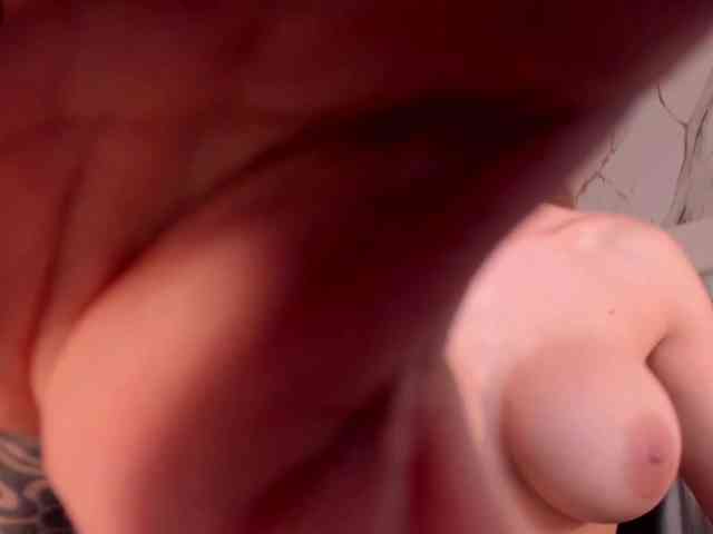 LexieWayne webcam