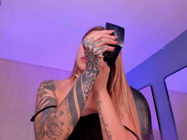 LexieWayne Live Webcam on BongaCams