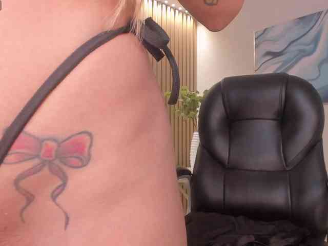 LexieWayne webcam
