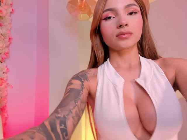 LexieWayne webcam