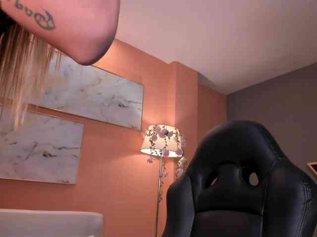 LexieWayne webcam