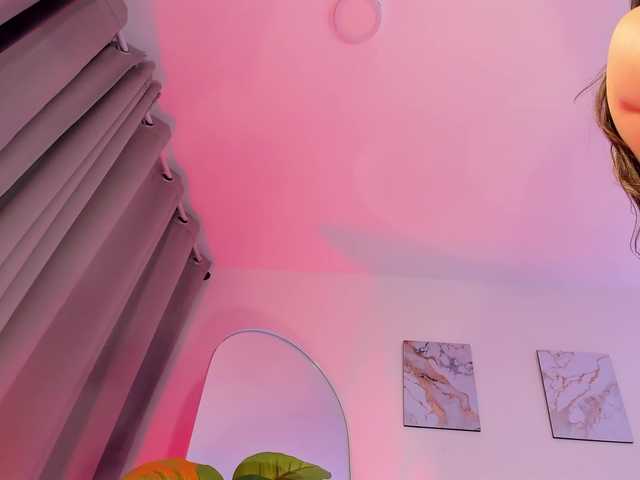 DonnaStonne's BongaCams show and profile