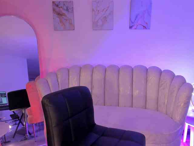 DonnaStonne Live Webcam on BongaCams