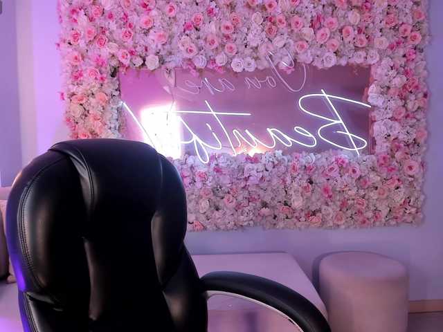 AllisonRogers's BongaCams show and profile