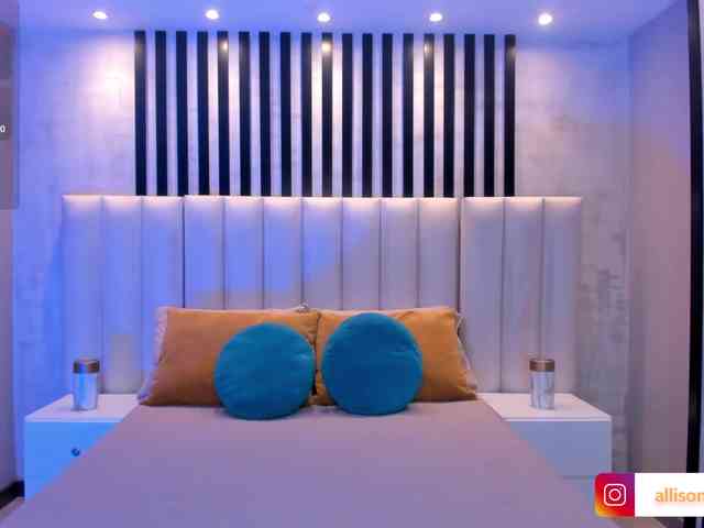 AllisonRogers webcam