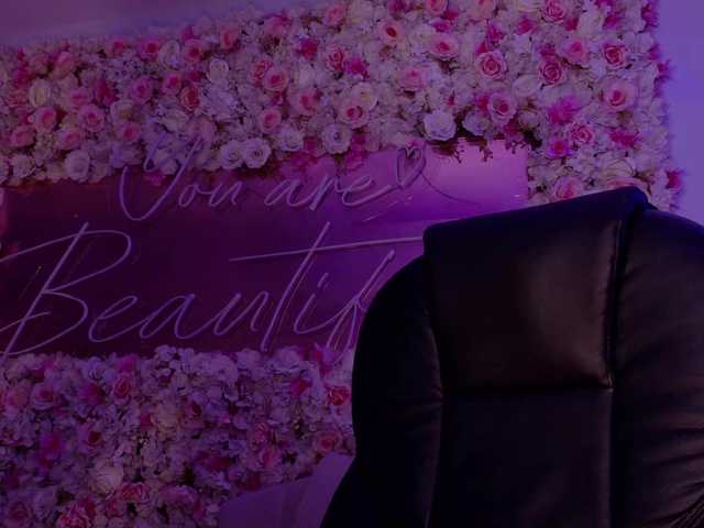 ViolettCastel's BongaCams show and profile