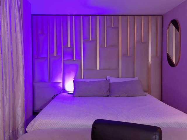 ViolettCastel's BongaCams show and profile