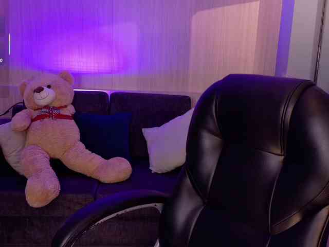 ViolettCastel webcam