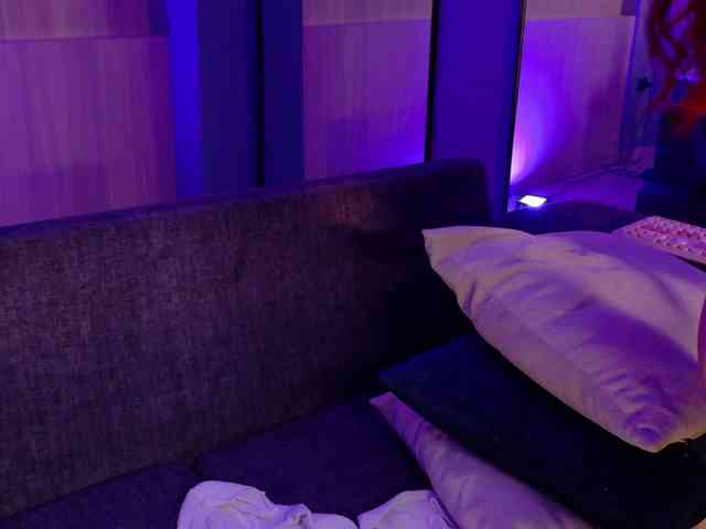 ViolettCastel webcam