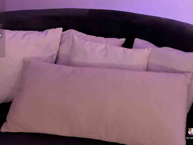 ViolettCastel webcam