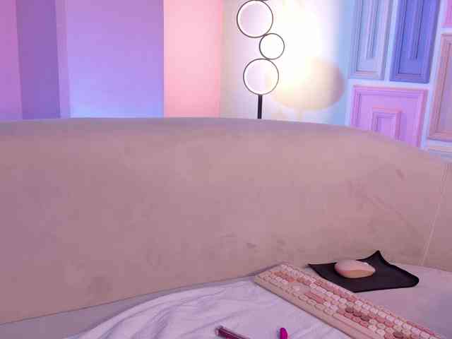 ViolettCastel webcam