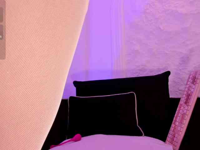 ViolettCastel webcam