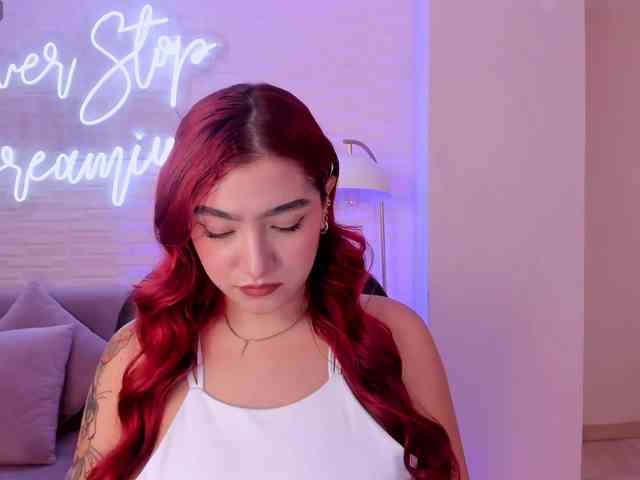 ViolettCastel webcam