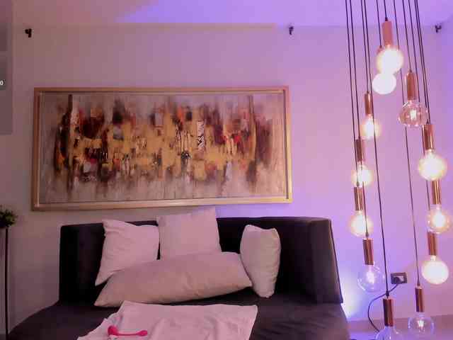 ViolettCastel webcam