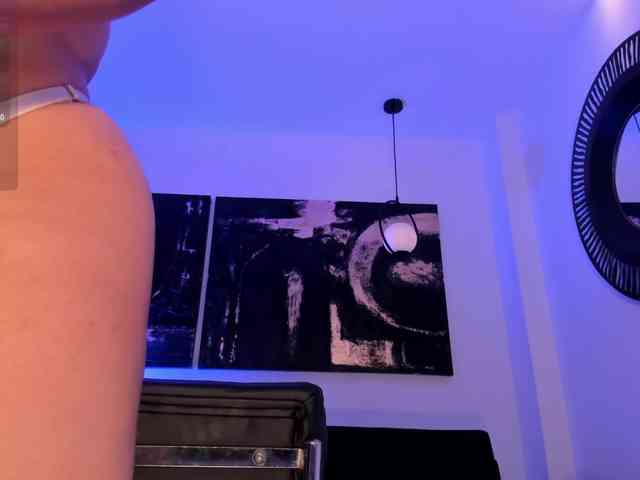 ViolettCastel webcam
