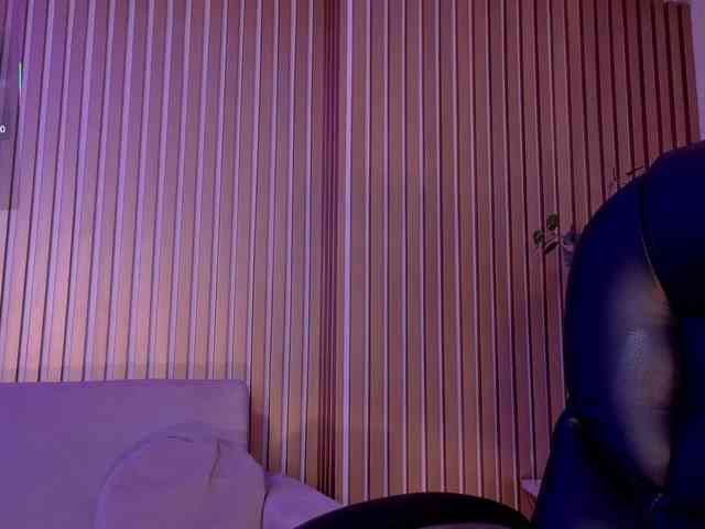 ViolettCastel Live Webcam on BongaCams