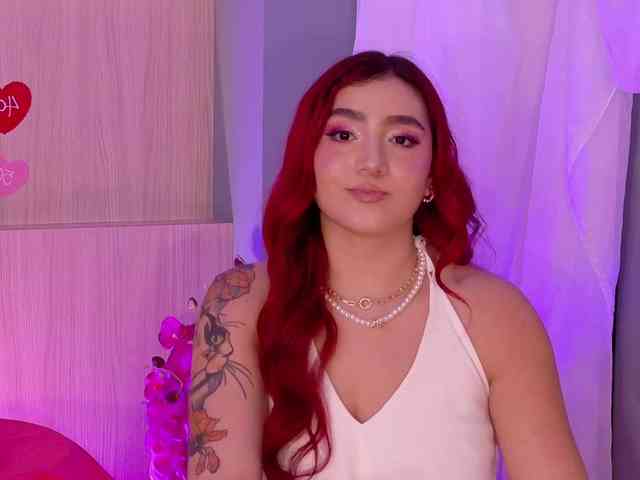 ViolettCastel webcam