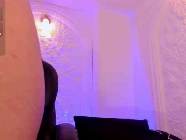 ViolettCastel webcam