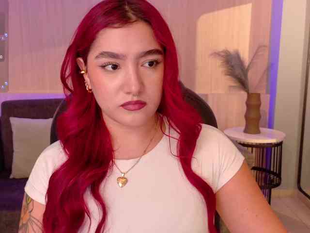 ViolettCastel webcam