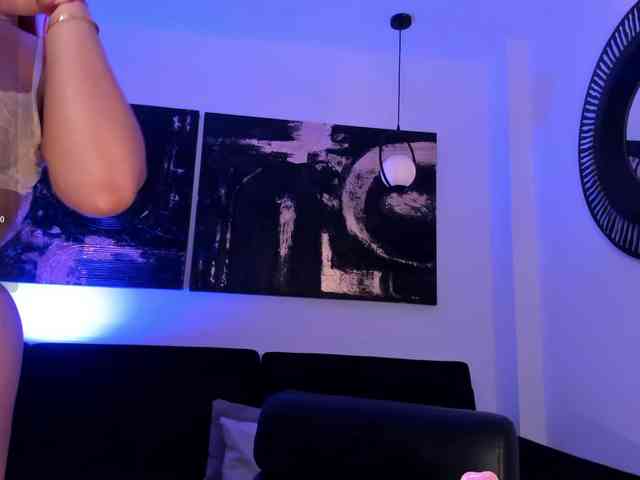 ViolettCastel webcam