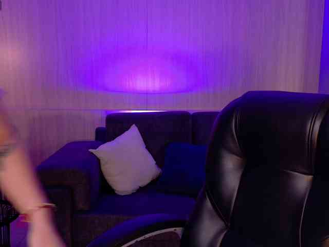 ViolettCastel webcam